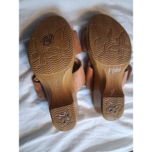 Alegria Size 8 Wedges - Picture 4 of 6